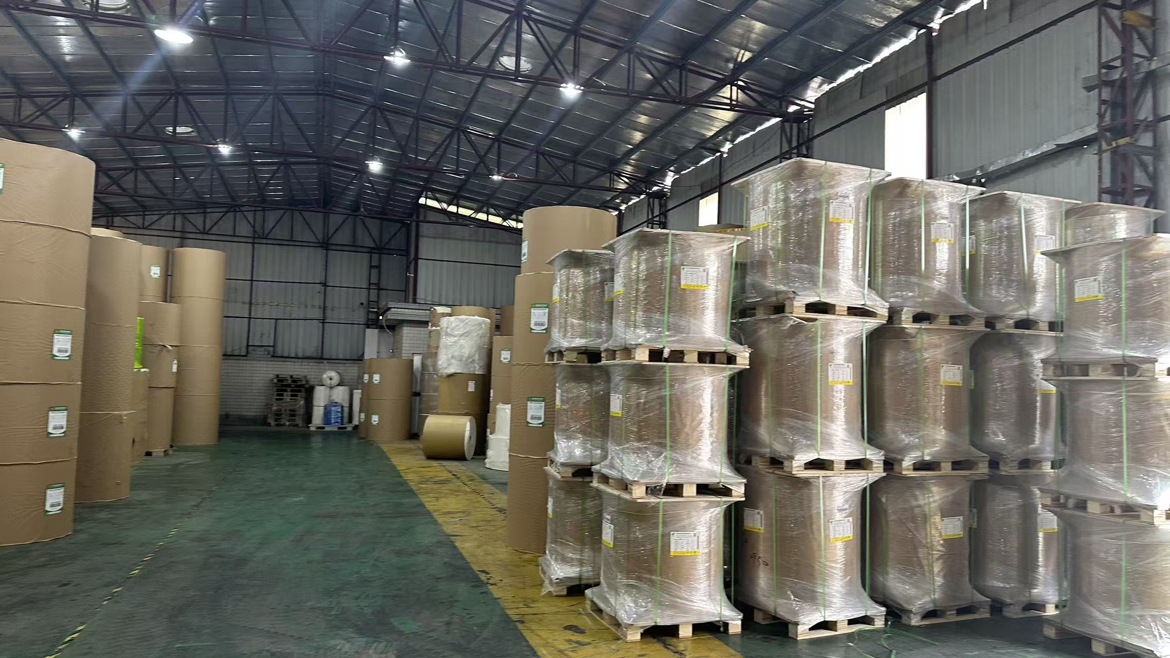 Kangchuang Paper team at the manufacturing facility